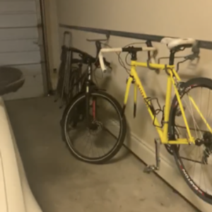2018 Specialized Vado Silver, gray or bare metal