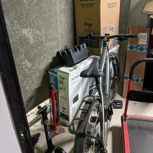 2018 Specialized Vado Silver, gray or bare metal