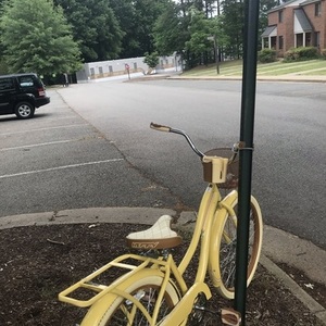 Huffy Nel Lusso Classic Cruiser Bike with P... Yellow or Gold