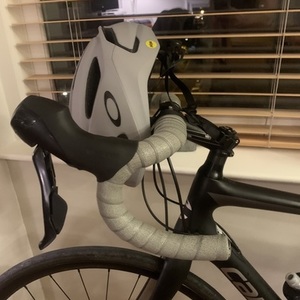 2018 Cannondale Synapse Carbon 105 Black and Silver, gray or bare metal