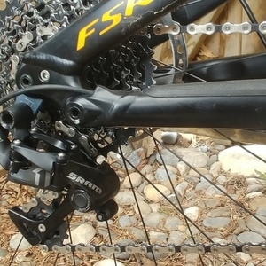 2016 Specialized Stumpjumper Expert Carbon 650B Orange and Black