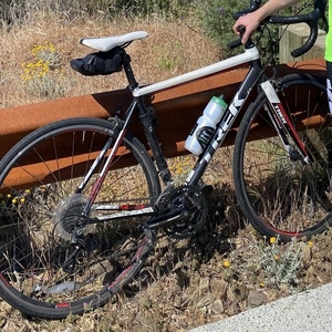 2013 Trek 1.2 H2 (Compact) White, Black, and Red
