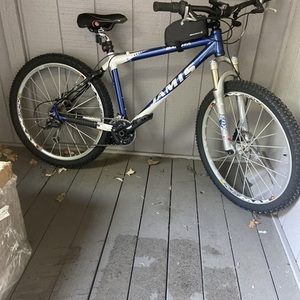 Jamis Dakota D29 Elite Blue and White