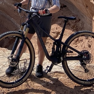 2020 Pivot Mach 4 SL Pro XO1 XS Silver, gray or bare metal and Red
