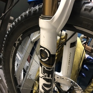 2014 Jamis Dakar XCT 650 Pro Black and White