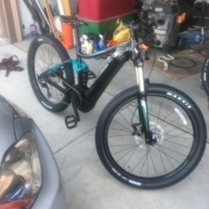 2019 Giant Embolden E 2 Black and Blue