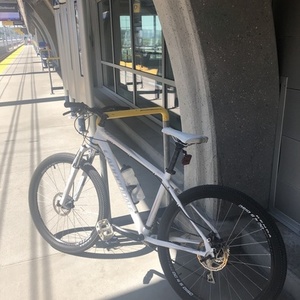 2011 Cannondale White