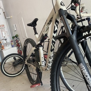 2019 Salsa Horsethief White