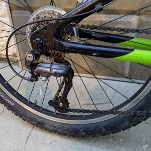 SCOTT Scale 24 Junior Black and Green