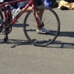 Devinci Red