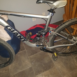 2014 Giant Trance 27.5 1 Silver, gray or bare metal