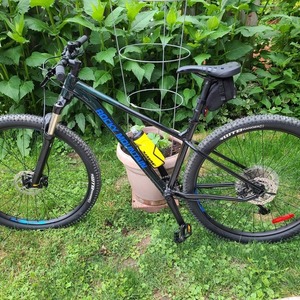 2021 Rocky Mountain Bicycles Fusion 30 Black and Green