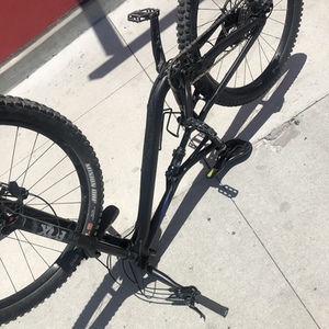 2018 Specialized Camber Black