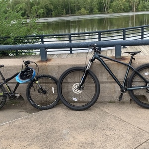 2017 Diamondback S’yncr Black and Green