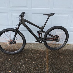2020 Trek Slash Black