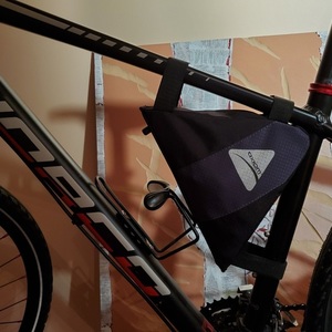 2016 Norco Bikes X6 Black and Red