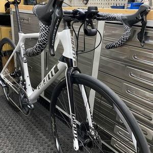 2020 Giant TCR Adv 1 KOM White