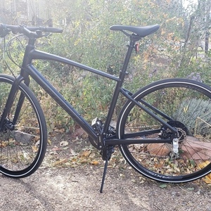2020 Specialized Sirrus 2.0 Black