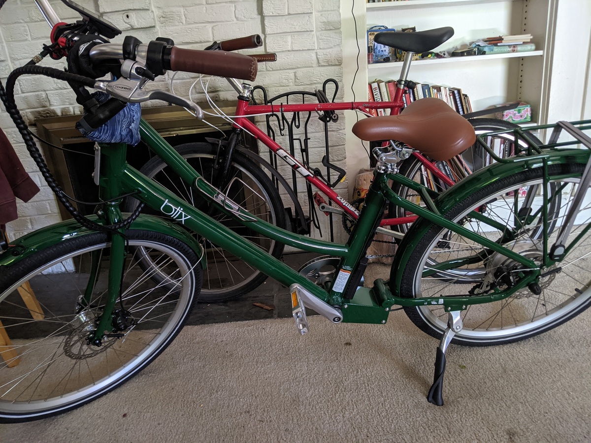 uni super tourist fat