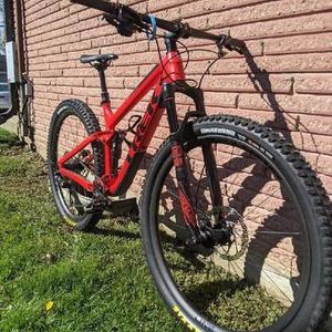 2017 Trek Fuel EX 7 Red