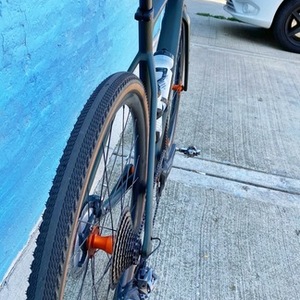 2020 Specialized Diverge Green and Orange