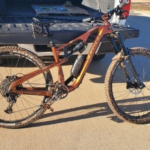 2020 Fezarri La Sal Peak Orange