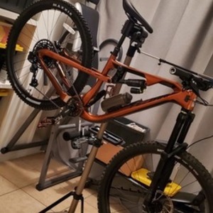 2020 Fezarri La Sal Peak Orange