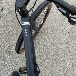 2021 Raleigh Redux 1 Black