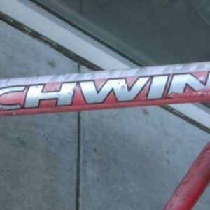 1995 Schwinn planetary cruiser aerostar Red