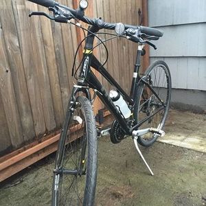 Trek FX LIVESTRONG Black