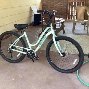 2021 Jamis Hudson Disc Step-Thru Teal and Black