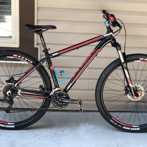 2013 Trek Marlin Black, Red, and White