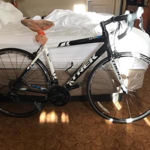 Trek Lexa SLX Black and White