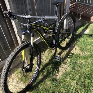 2013 Specialized Camber Comp 29 Black and Yellow or Gold