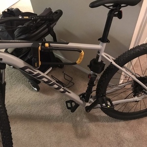 2020 Giant Hybrid Silver, gray or bare metal