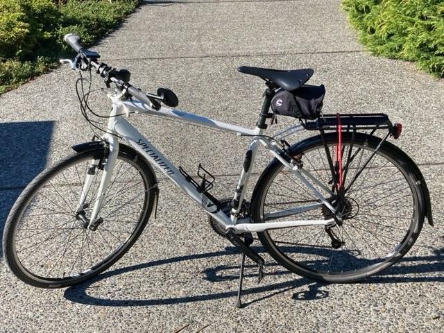 2012 Specialized Sirrus Sport 2012-specialized-sirrus-sport
