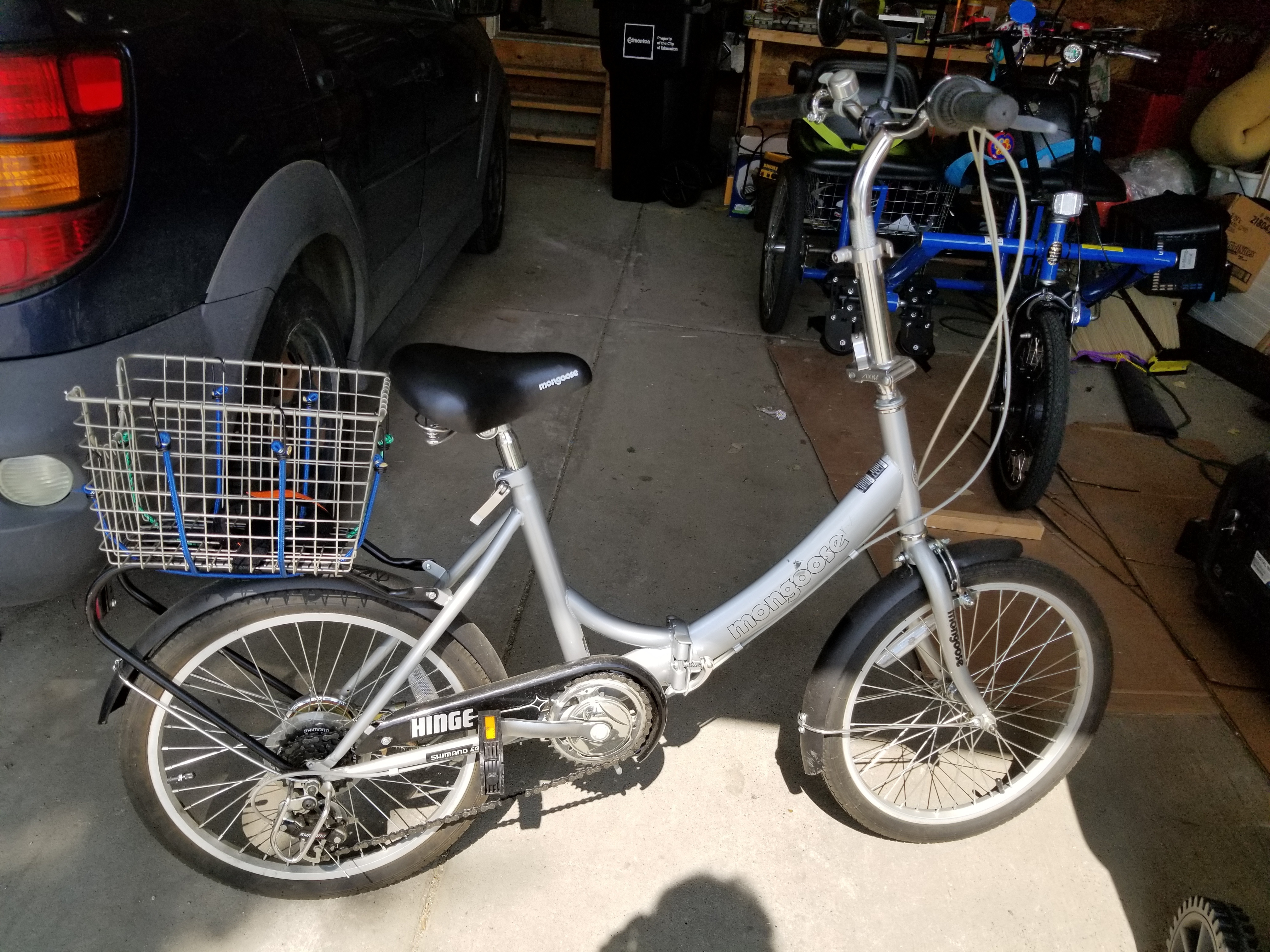 mongoose hinge folding bike