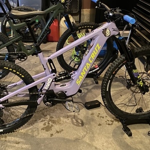 2021 Santa Cruz Bullit Purple