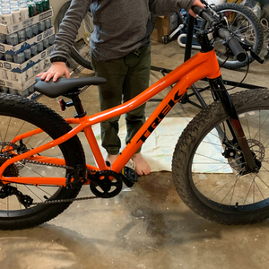 2020 Trek Roscoe24 Orange