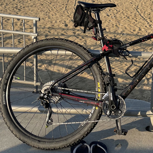 2019 Trek Xcalibur Black and Red