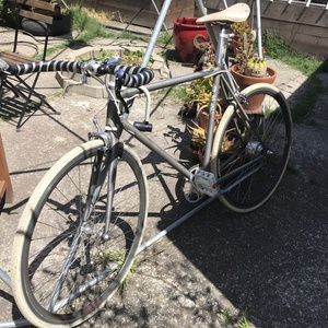 Mission Bicycles Valencia Silver, gray or bare metal
