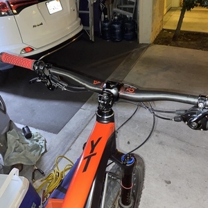 2017 YT Jeffsey Red