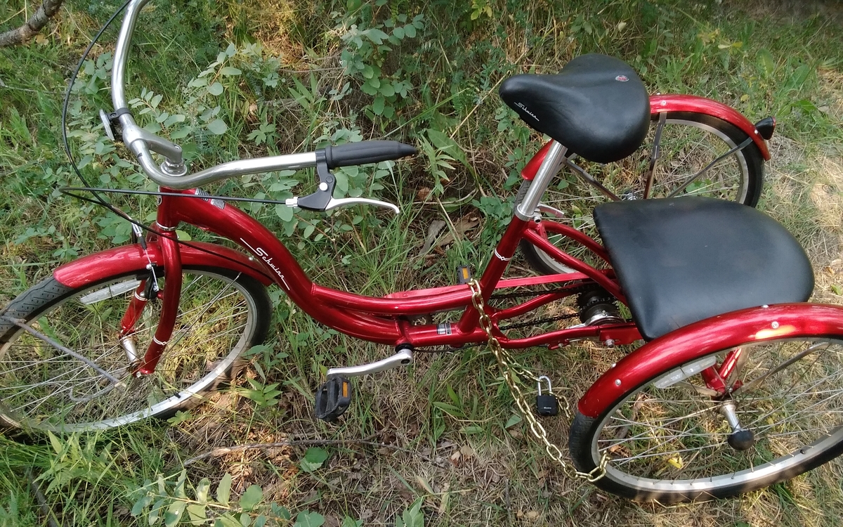 Tricycle photo