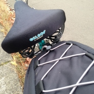1988 French something male style Teal and Black