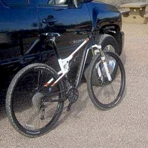 Trek HiFi Deluxe White, Black, and Orange