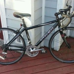 Trek Pilot 2.1 Black and Pink