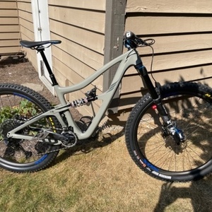2020 Ibis Ripmo v2 Silver, gray or bare metal