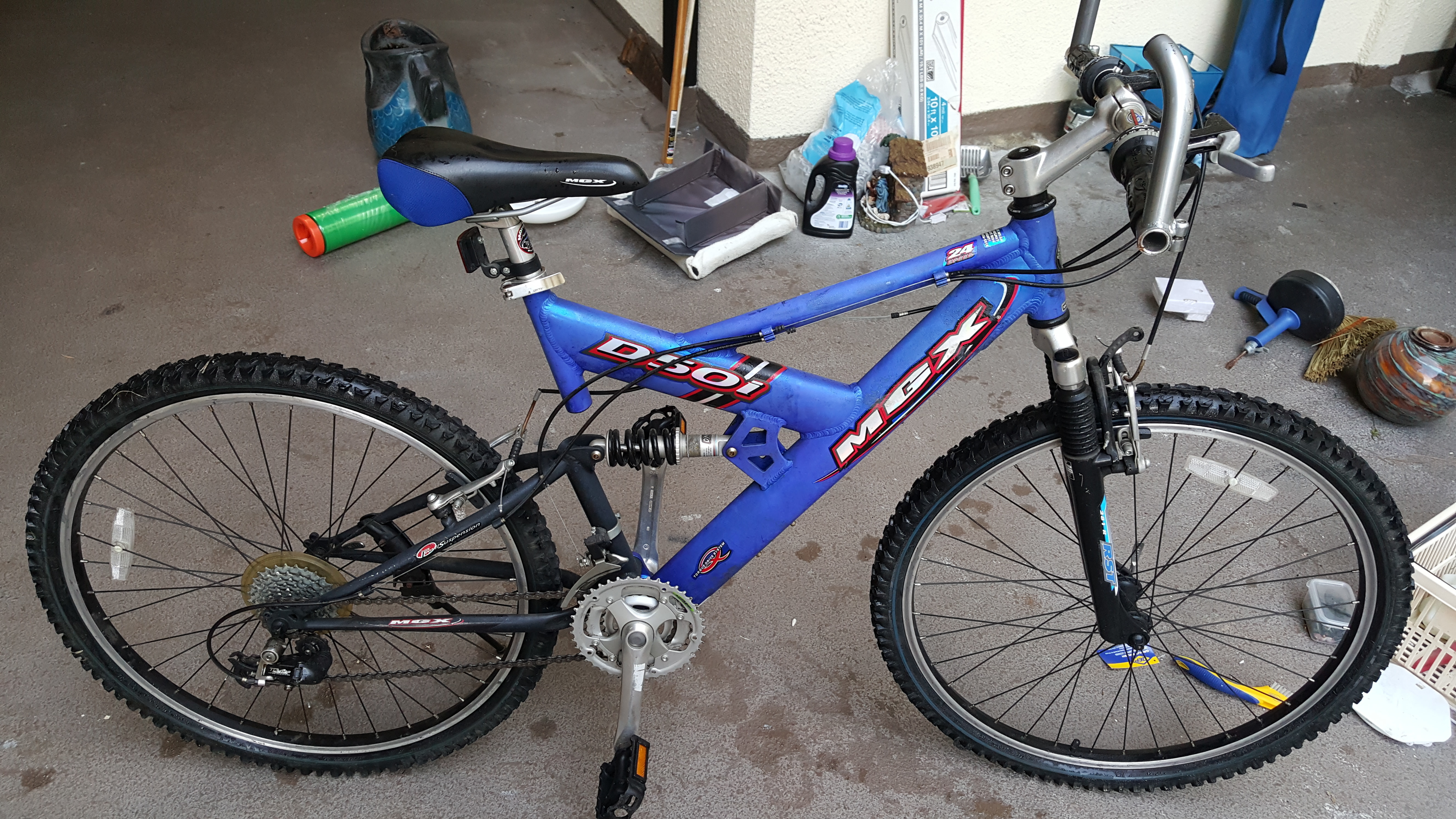 mongoose model r1348tg