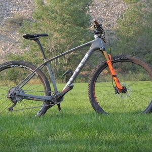 2018 Spry Hydra Silver, gray or bare metal, White, and Orange