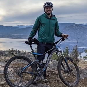 2016 Giant Trance 3 Black and Blue